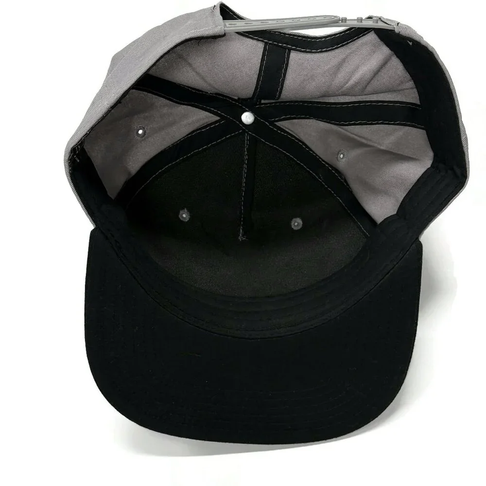 Nintendo‎ NES SnapBack Hat Controller Gray Black Cap Mens Adult